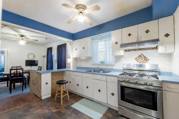 $175,000 | 8129 South Cornell Avenue, Chicago, IL 60617