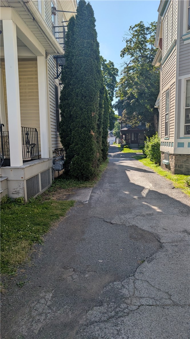 28 Vick Park B Rochester, NY 14607 - Photo 2 of 25 Driveway