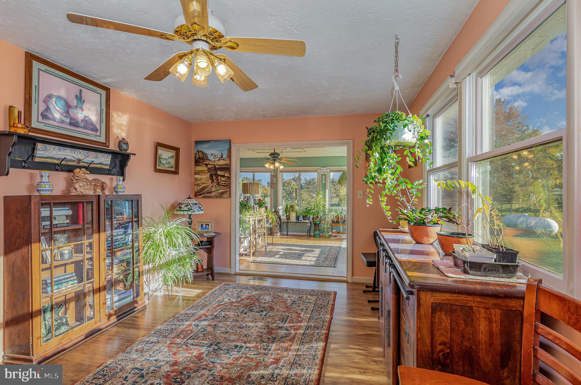 19 Summer Drive Gettysburg, PA 17325 - Photo 15 of 50 Breakfast Nook