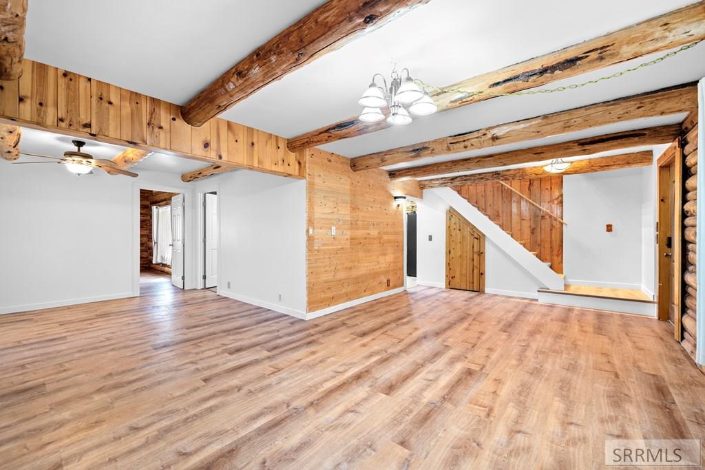 102 Valley Drive Irwin, ID 83428 - Photo 6 of 34 Main floor living room