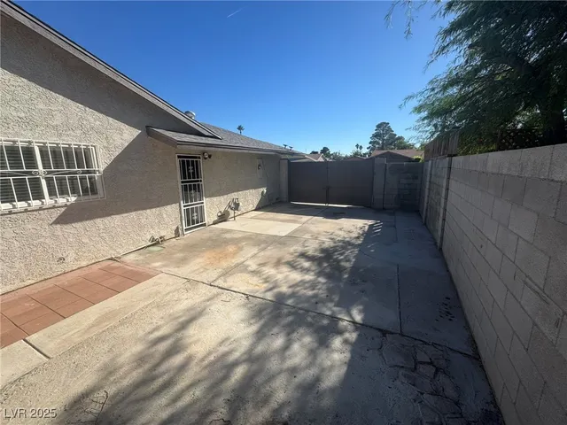 $1,850 | 6224 Miraloma Street, Las Vegas, NV 89108
