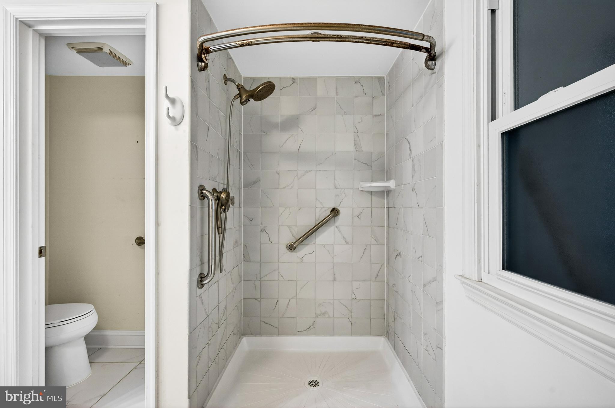 7909 Fairfax Road Alexandria, VA 22308 - Photo 11 of 41