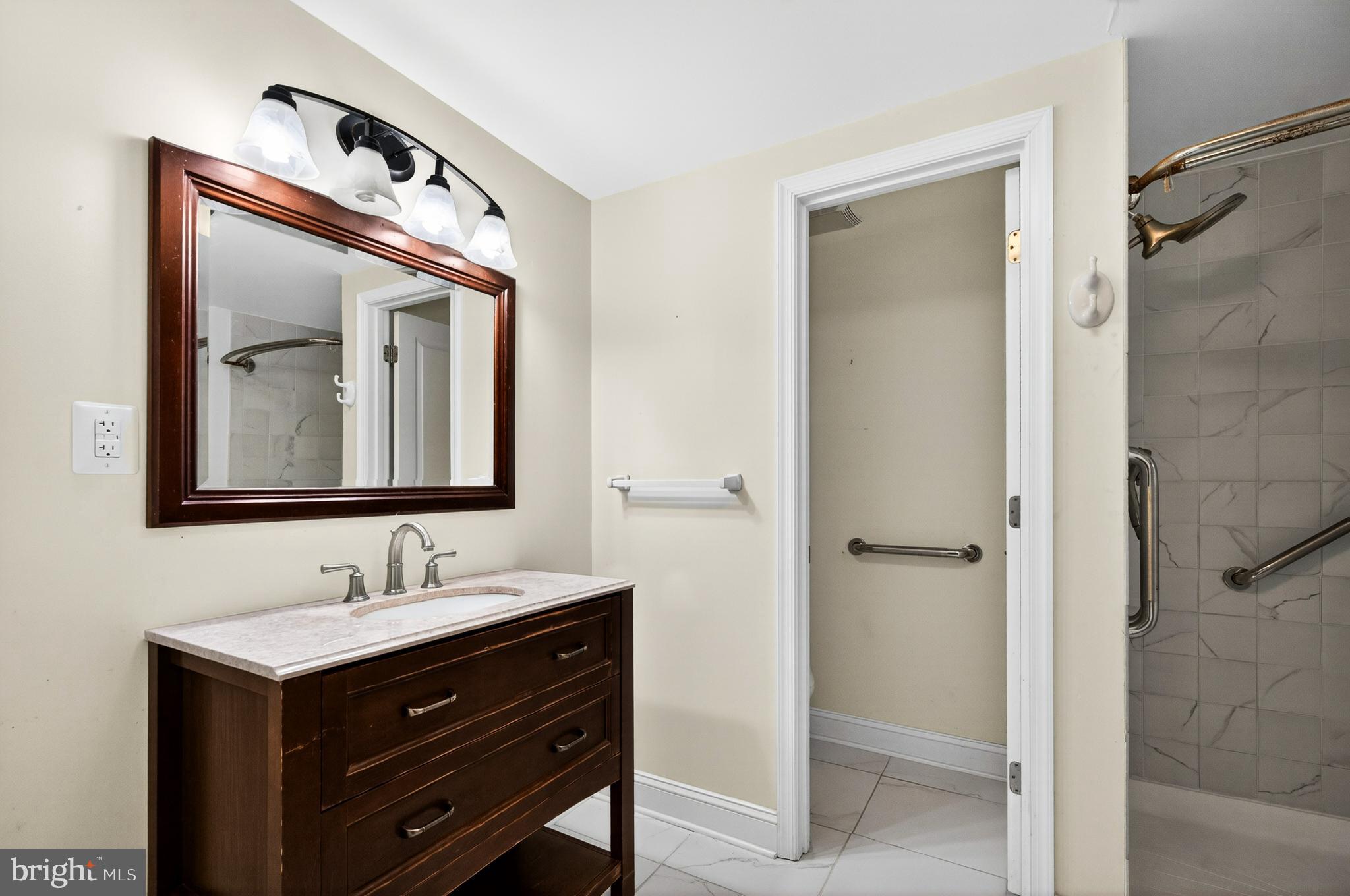 7909 Fairfax Road Alexandria, VA 22308 - Photo 12 of 41