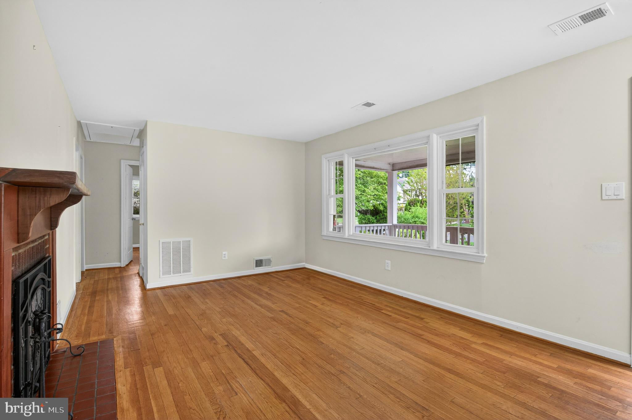 7909 Fairfax Road Alexandria, VA 22308 - Photo 7 of 41