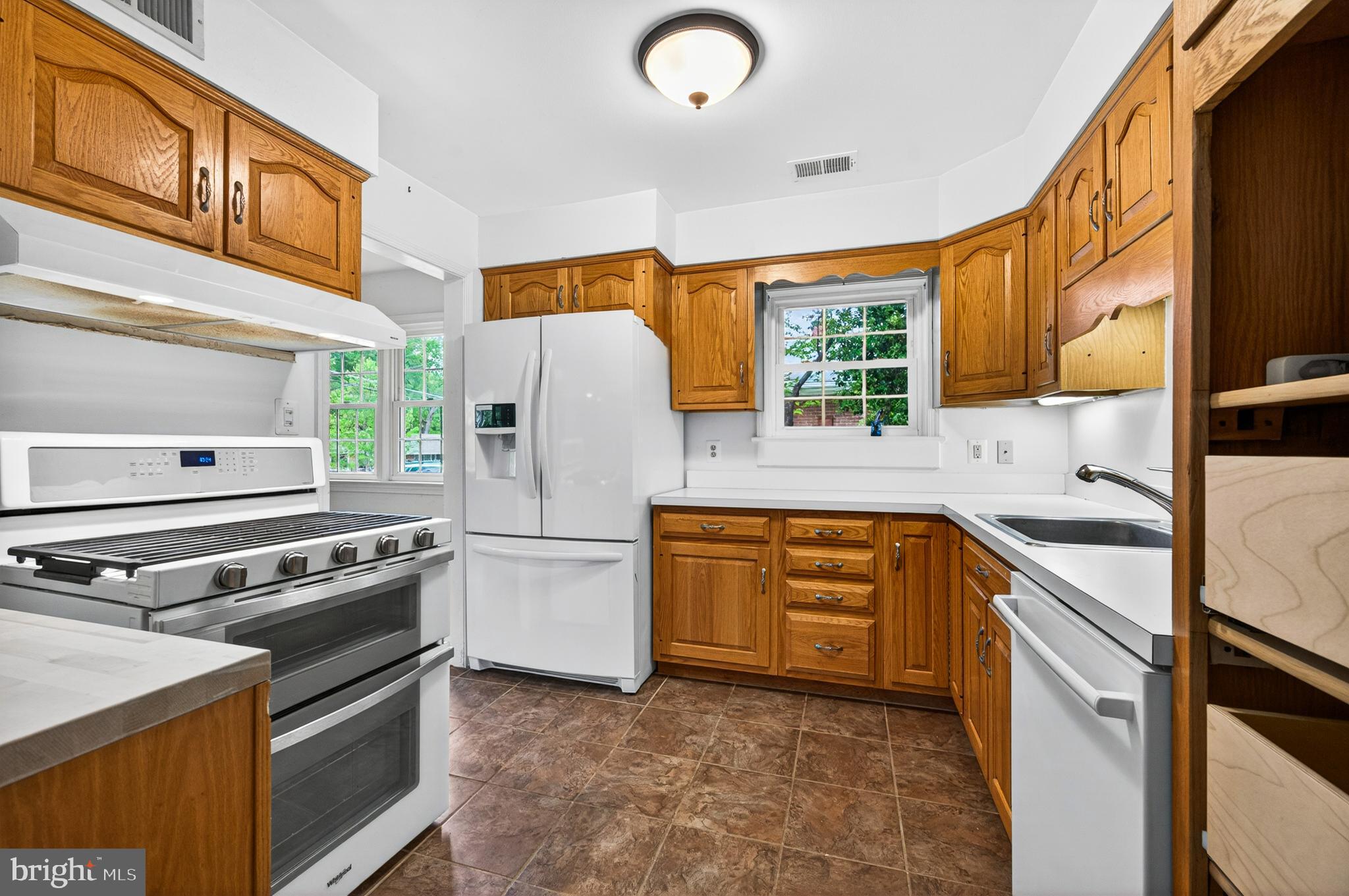 7909 Fairfax Road Alexandria, VA 22308 - Photo 9 of 41