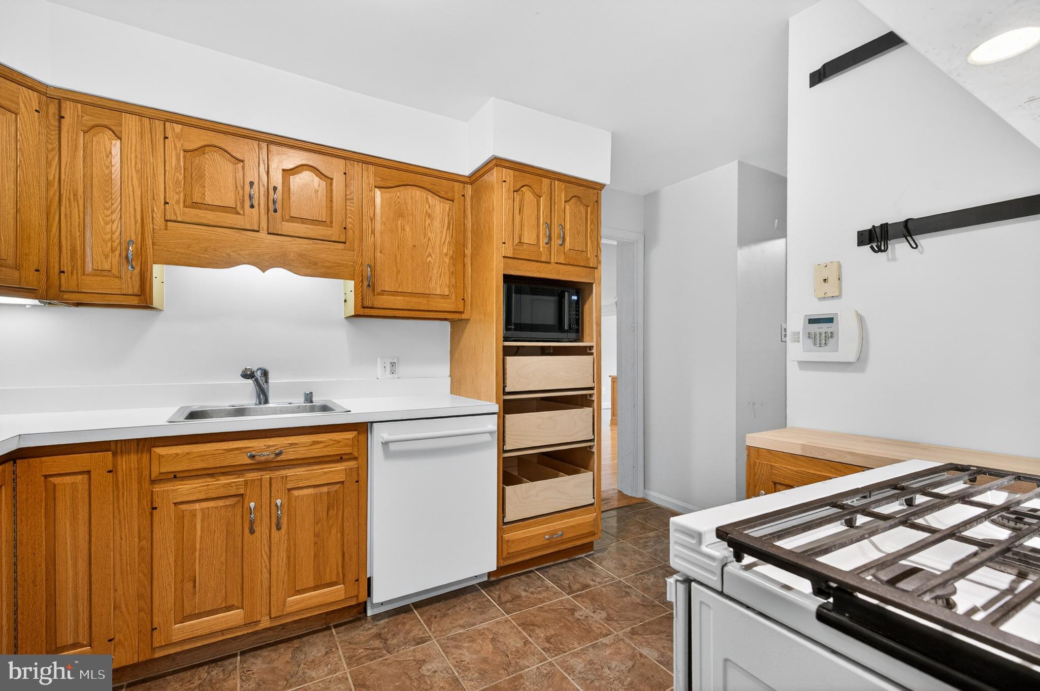7909 Fairfax Road Alexandria, VA 22308 - Photo 10 of 41