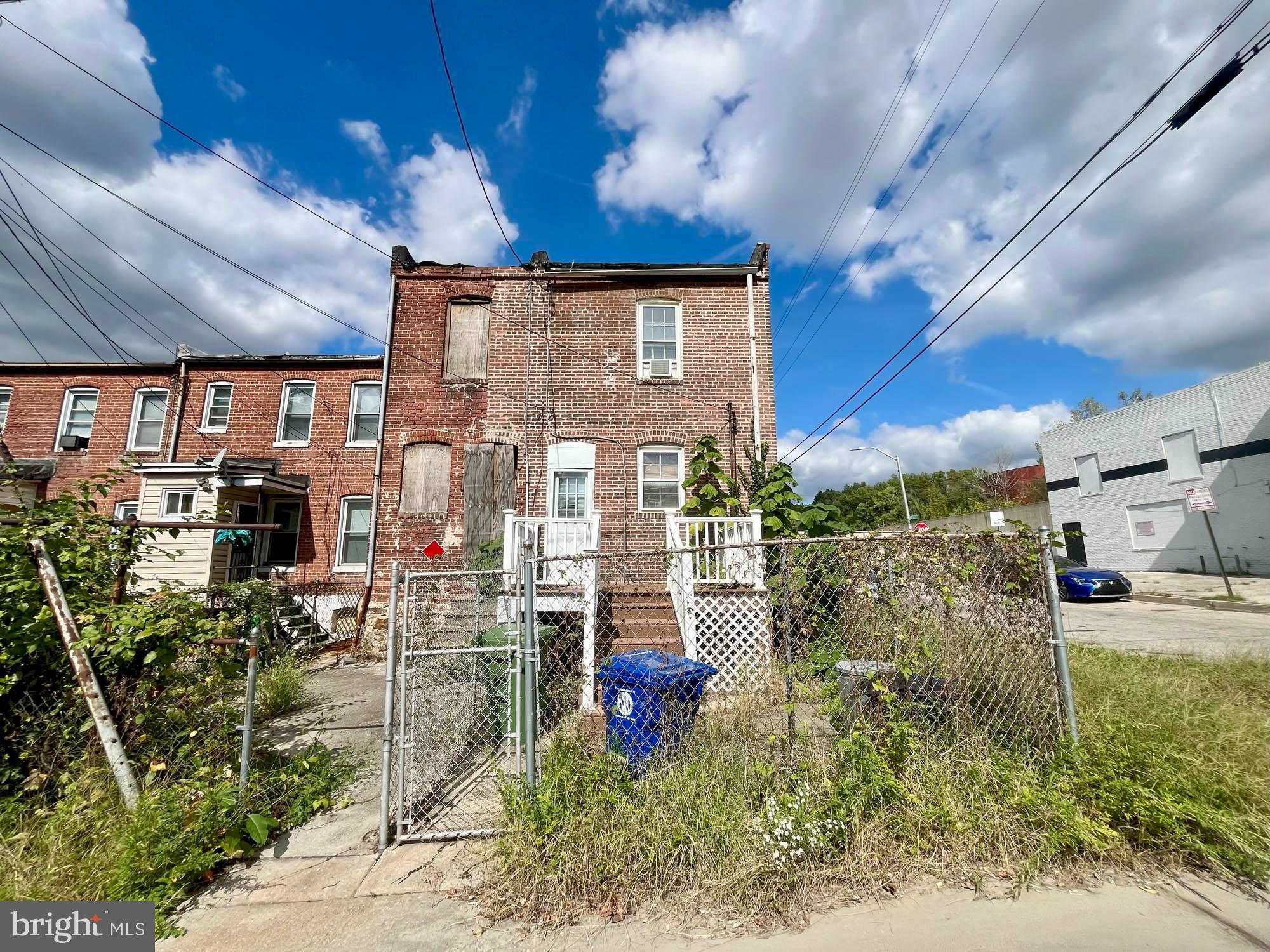 2701 Baker Street Baltimore, MD 21216 - Photo 3 of 16 a city view