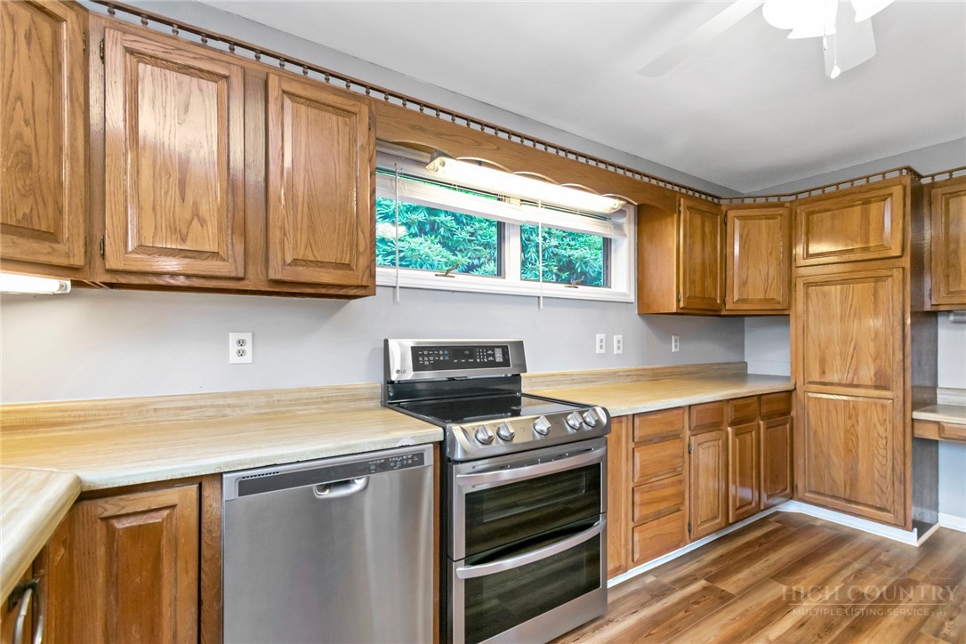 90 Rabbit Hill Lane Newland, NC 28657 - Photo 18 of 49