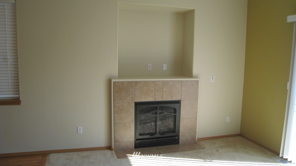 16311 1st Place West, Unit 21 Bothell, WA 98012 - Photo 4 of 13