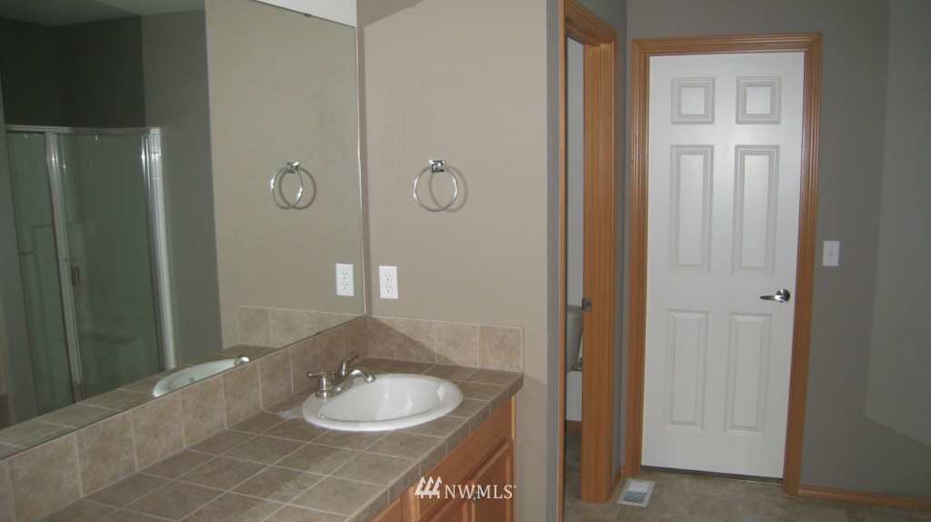 16311 1st Place West, Unit 21 Bothell, WA 98012 - Photo 9 of 13