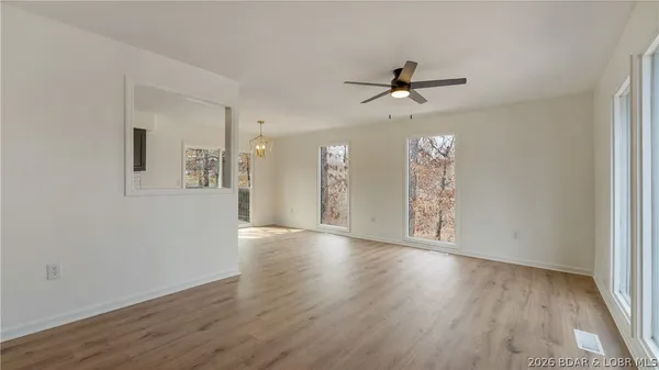 $279,900 | 105 Forestway Drive, Camdenton, MO 65020