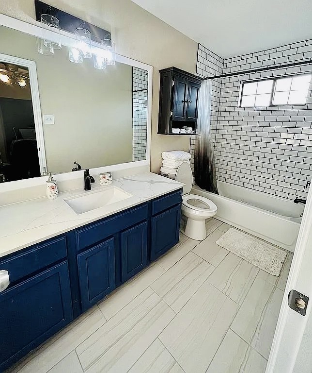 8606 Prima Street Houston, TX 77083 - Photo 14 of 32 Primary bathroom