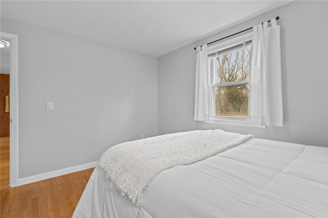 26 Ellison Street Cranston, RI 02920 - Photo 14 of 26