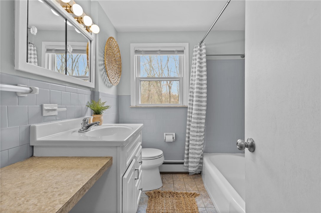 26 Ellison Street Cranston, RI 02920 - Photo 10 of 26