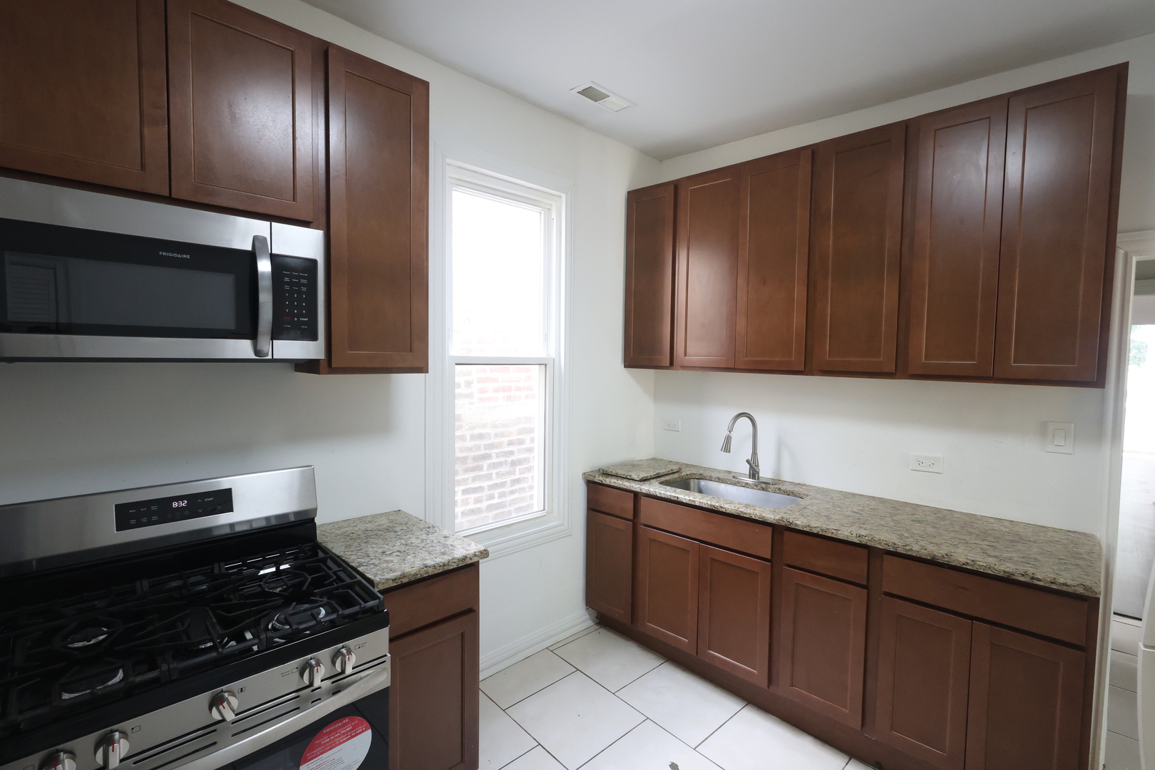 3532 West Van Buren Street, Unit 2 Chicago, IL 60624 - Photo 17 of 19
