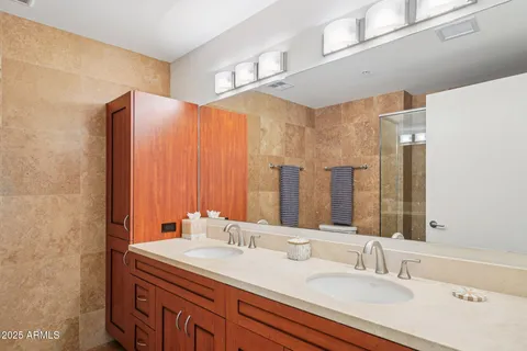 $615,000 | 7161 East Rancho Vista Drive, Unit 2002, Scottsdale, AZ 85251