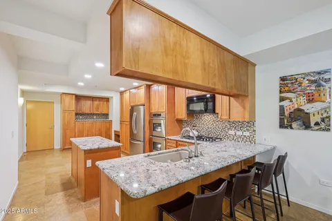 $615,000 | 7161 East Rancho Vista Drive, Unit 2002, Scottsdale, AZ 85251