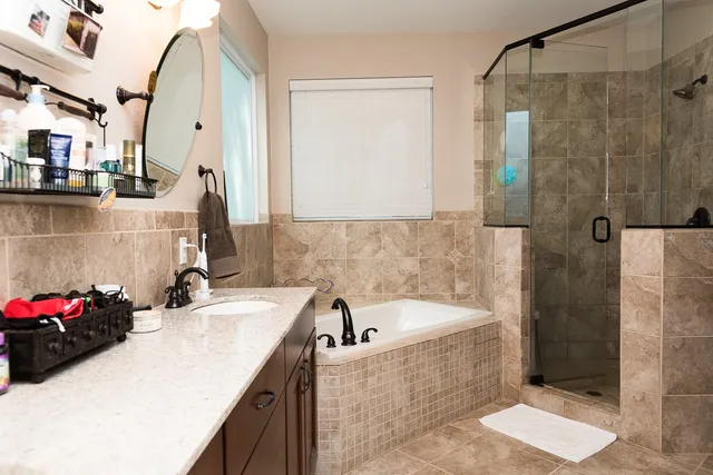 $3,595 | 2805 Lafayette Avenue, Austin, TX 78722