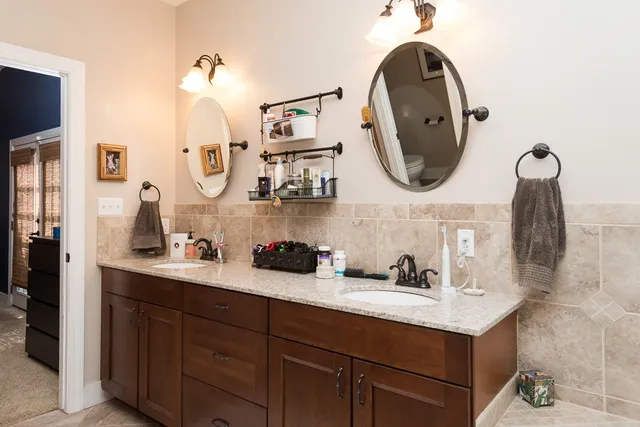 $3,595 | 2805 Lafayette Avenue, Austin, TX 78722