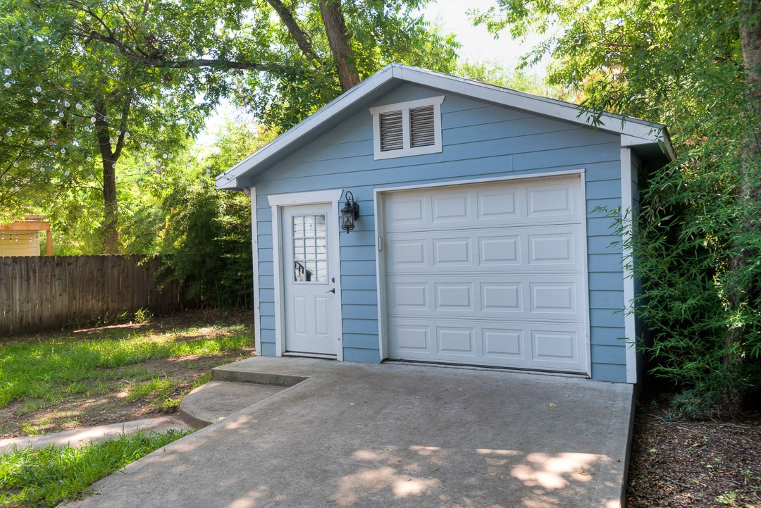 2805 Lafayette Avenue Austin, TX 78722 - Photo 23 of 23 Detached garage featuring concrete driveway