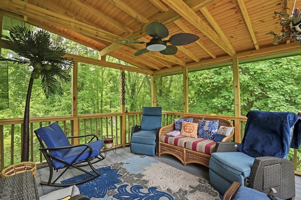 602 Old County Road Westport, MA 02790 - Photo 34 of 38
