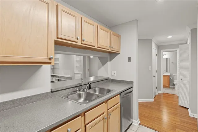 $257,000 | 3655 Habersham Road Northeast, Unit 119, Atlanta, GA 30305