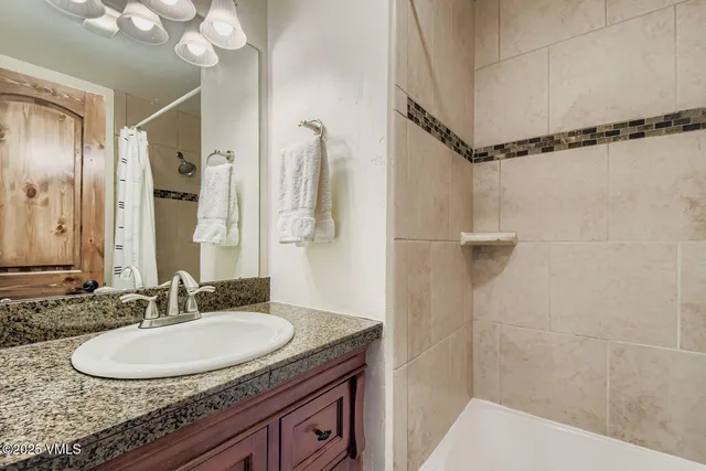 $1,090,000 | 142 Eagle Drive, Unit C8, Eagle-Vail, CO 81620