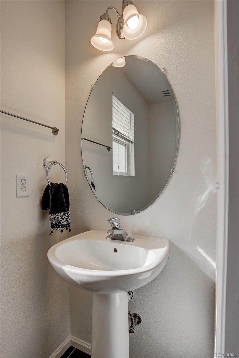 5347 Rhyolite Way Parker, CO 80134 - Photo 10 of 27 Gallery Image 10
