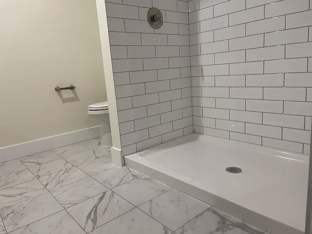 $3,200 | 15 Suffolk Road, Unit 1, Concord, NH 03303