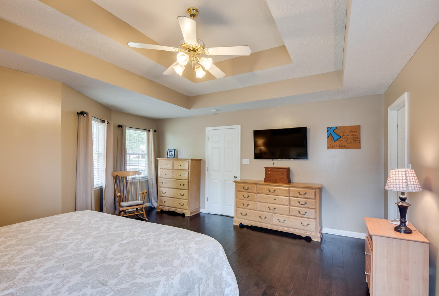 8631 Banner Elk Road Soddy Daisy, TN 37379 - Photo 12 of 28 Master Bedroom