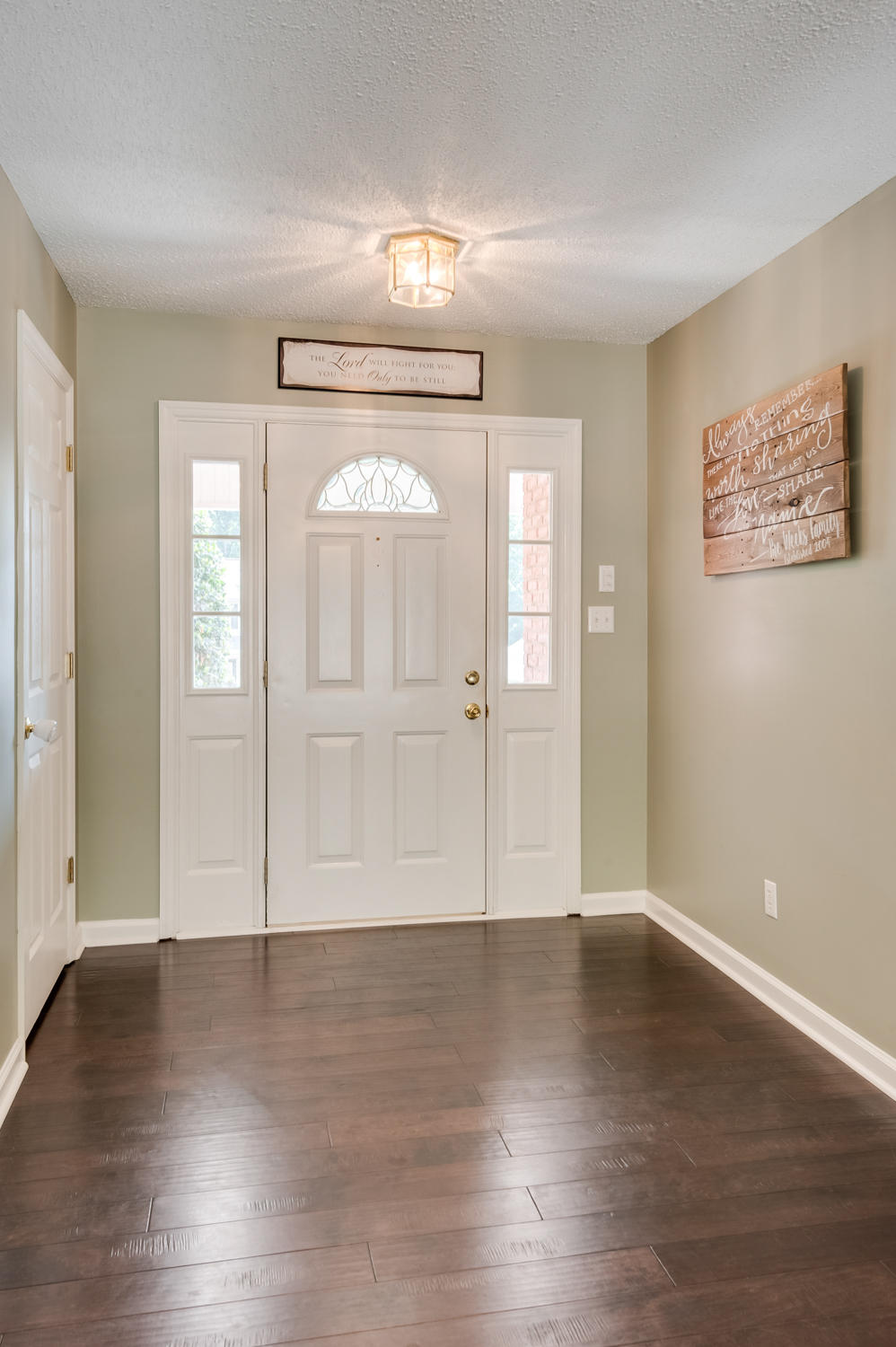 8631 Banner Elk Road Soddy Daisy, TN 37379 - Photo 3 of 28 Entry
