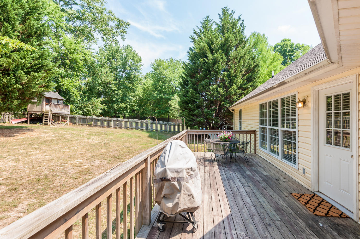 8631 Banner Elk Road Soddy Daisy, TN 37379 - Photo 26 of 28 Back Deck