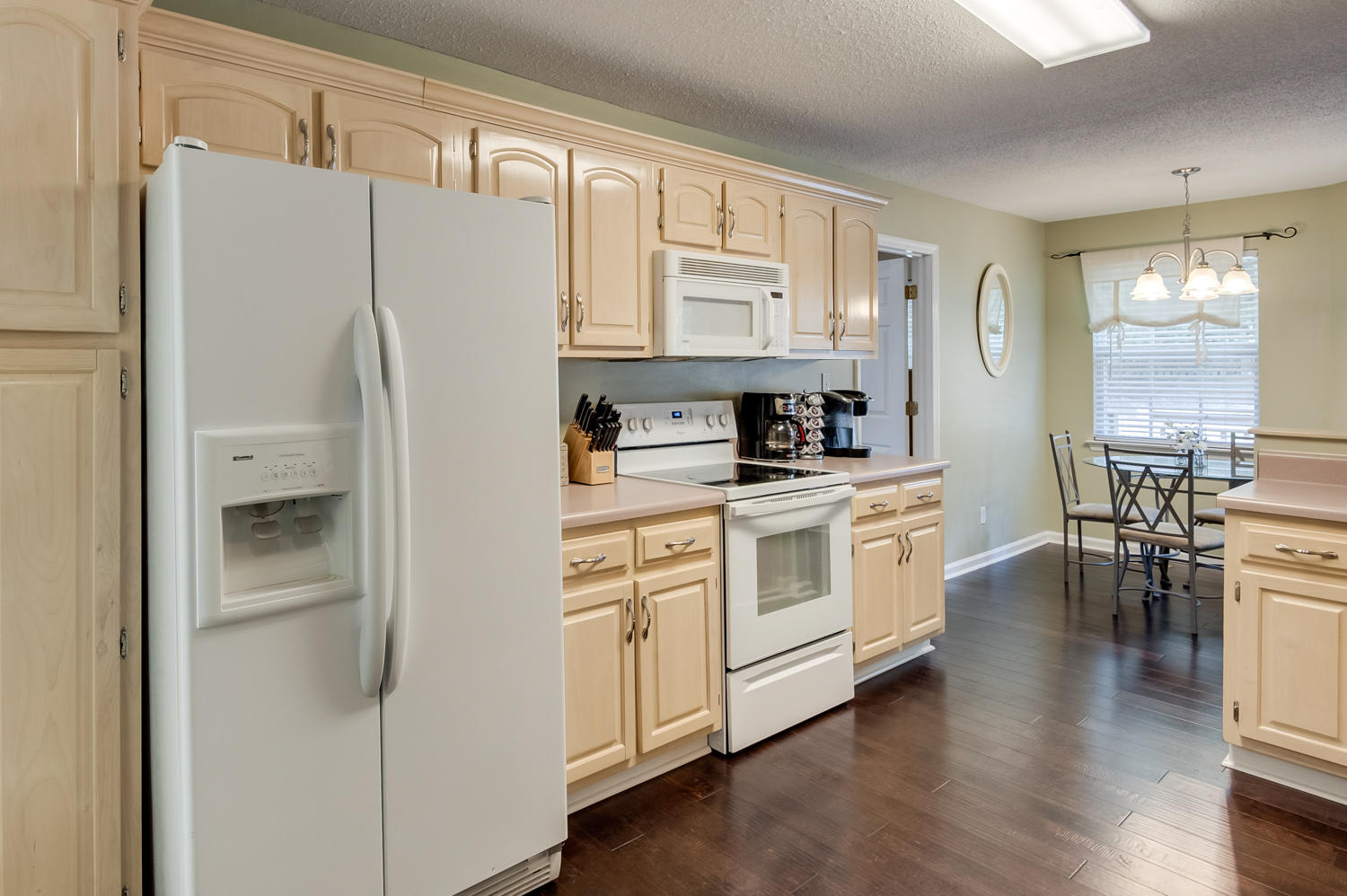 8631 Banner Elk Road Soddy Daisy, TN 37379 - Photo 7 of 28 Kitchen