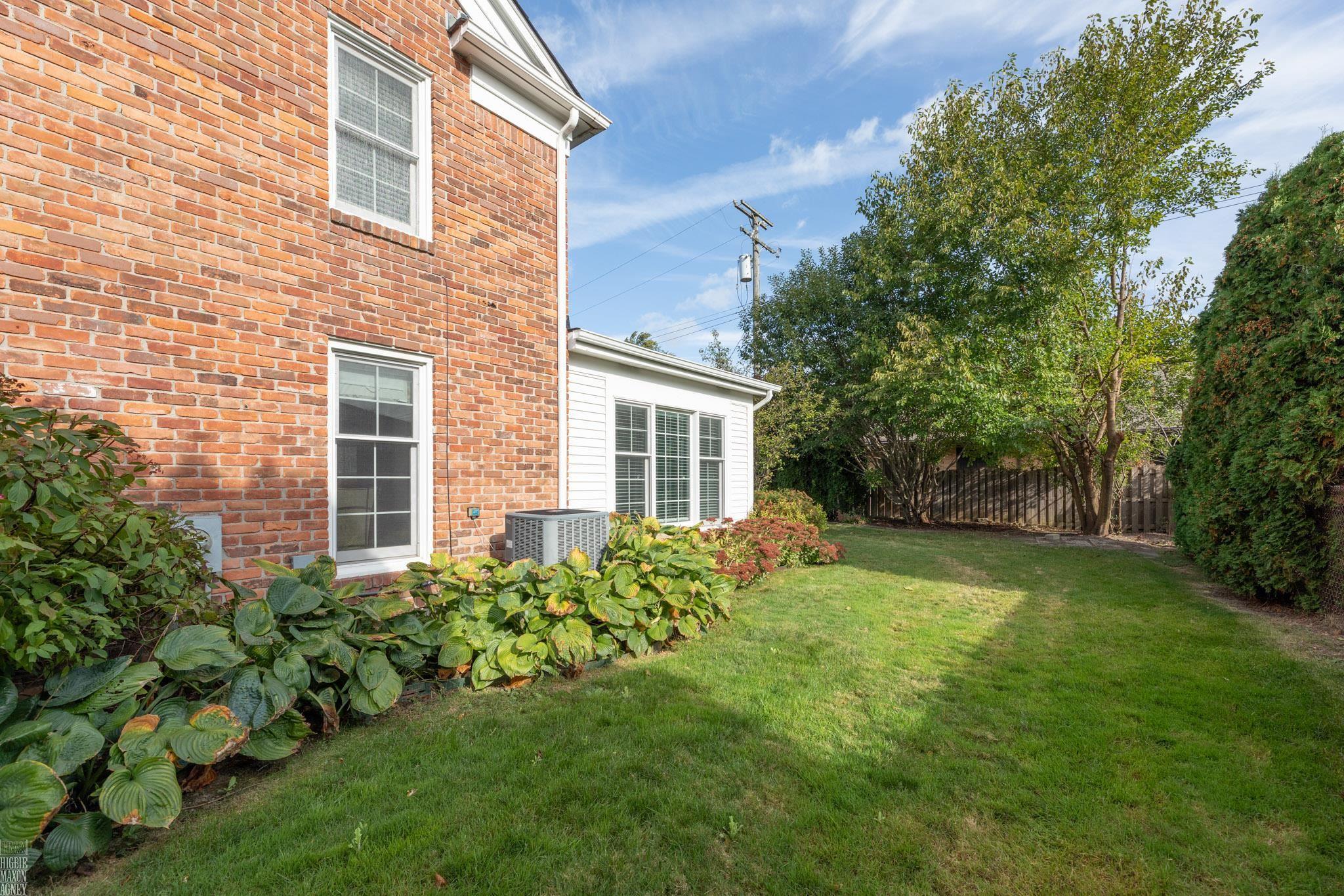 592 Thorntree Road Grosse Pointe Woods, MI 48236 - Photo 40 of 53