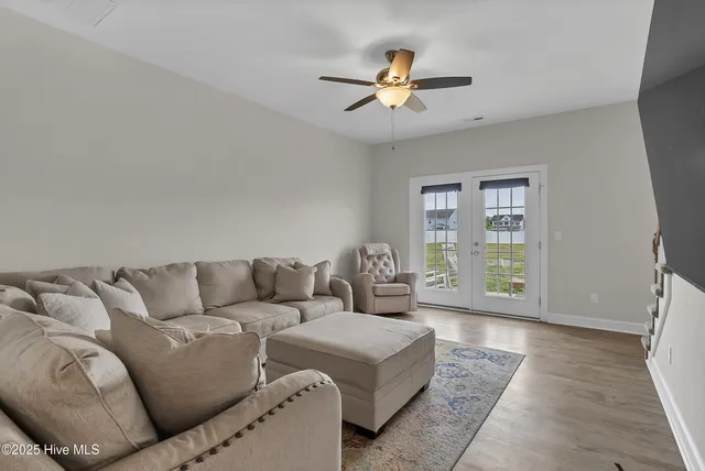 $495,000 | 122 Pungo Circle, Moyock, NC 27958