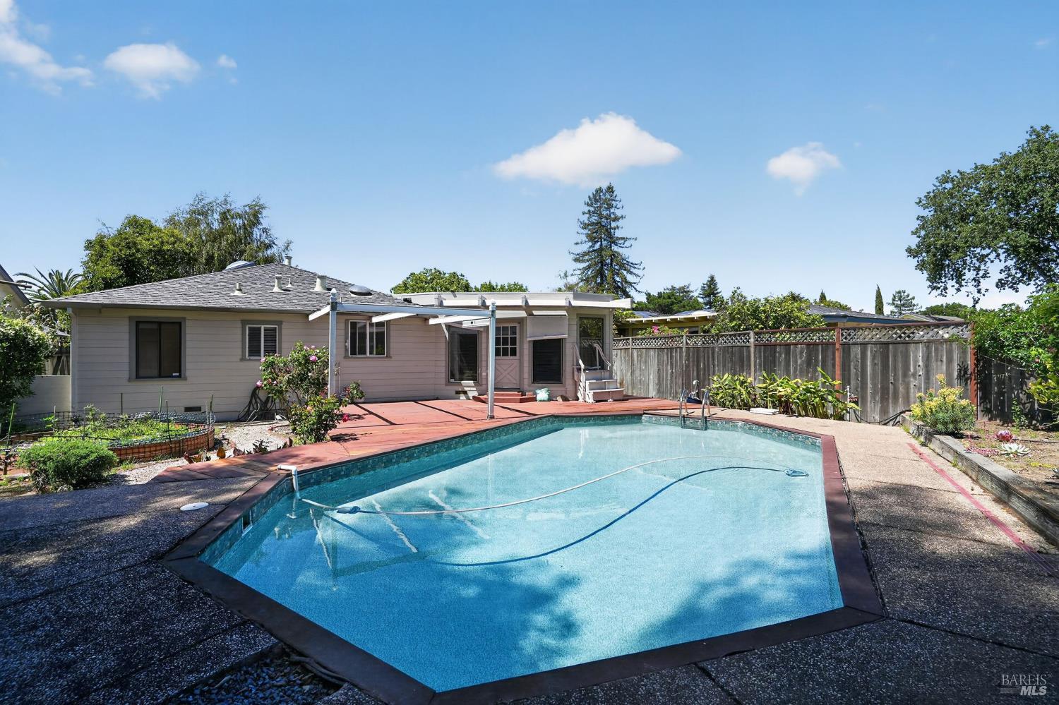 124 North San Pedro Road San Rafael, CA 94903 - Photo 16 of 21