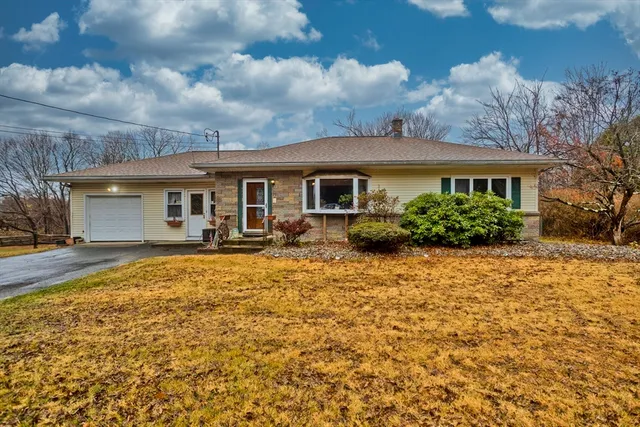 $399,900 | 73 Amherst Street, Granby, MA 01033