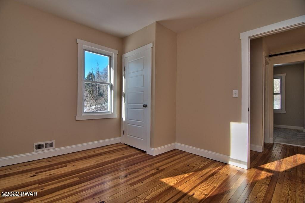 121 Pond Road Lake Ariel, PA 18436 - Photo 20 of 29
