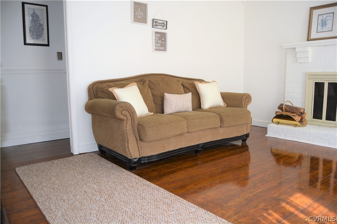 8530 Boones Trail Road Chesterfield, VA 23832 - Photo 4 of 21 a living room with furniture and a couch