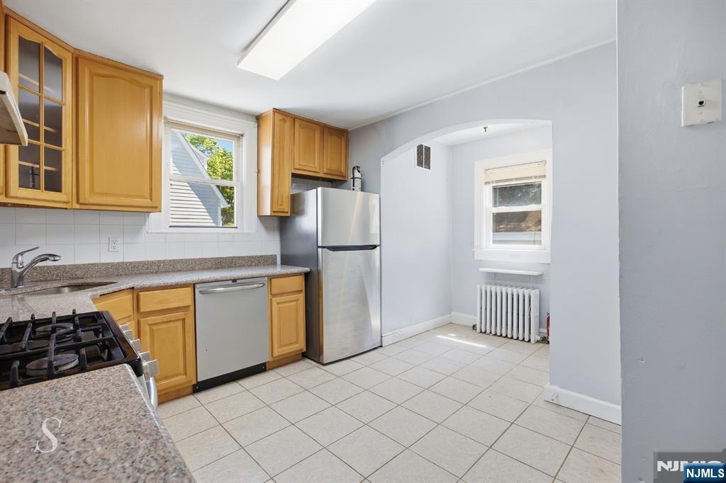 80 Joyce Road Tenafly, NJ 07670 - Photo 11 of 25