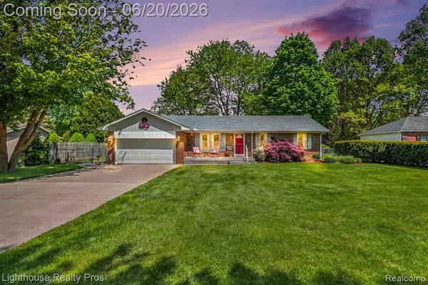 $335,000 | 600 Six Mile Road, Whitmore Lake, MI 48189