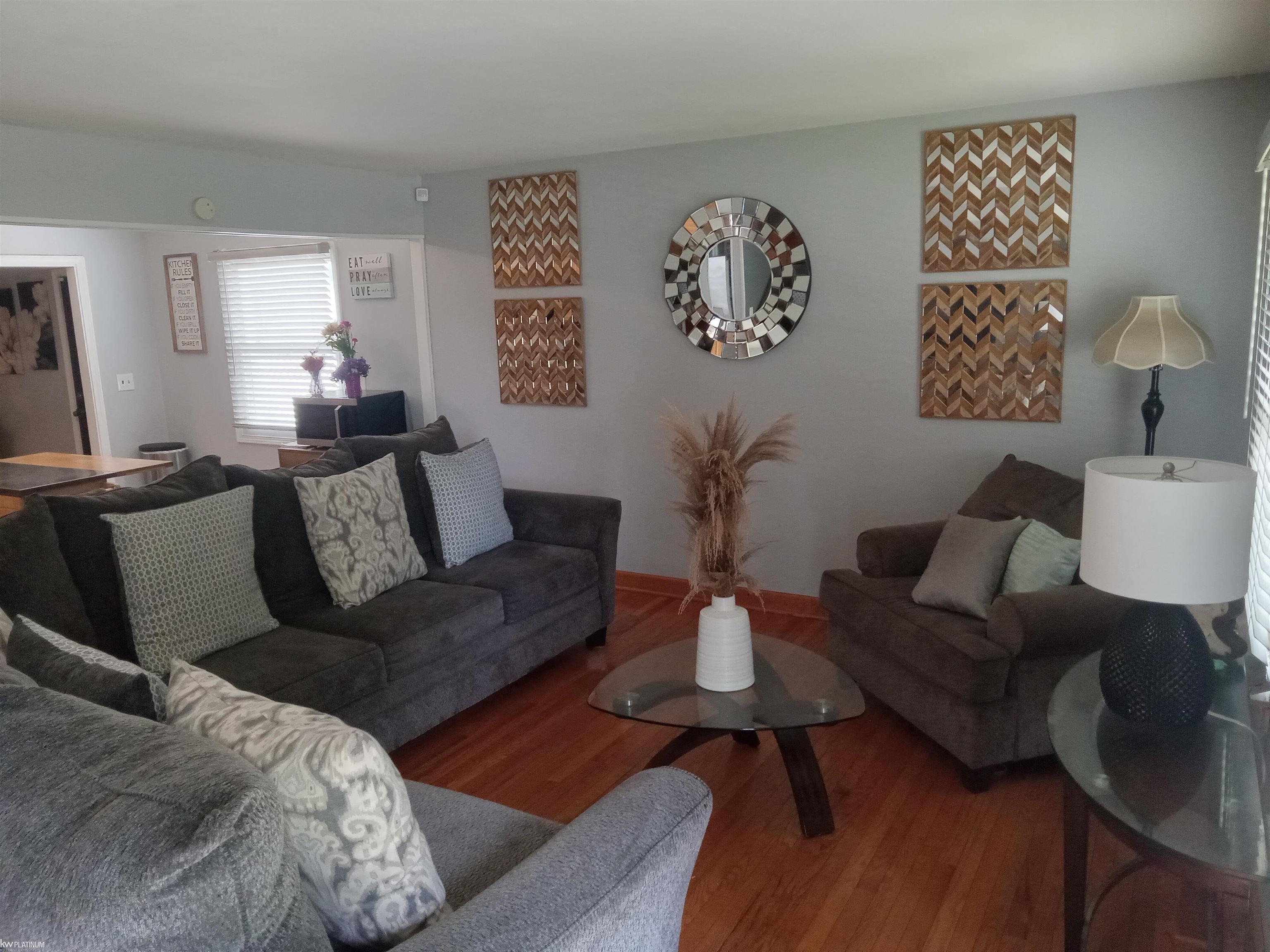 28751 Leroy Street Romulus, MI 48174 - Photo 5 of 23