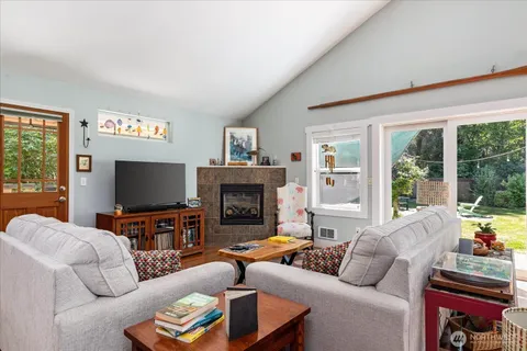 $775,000 | 1796 Twin Oaks Lane, Freeland, WA 98249