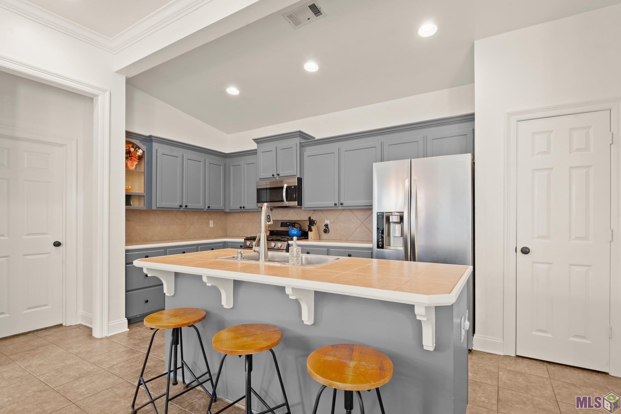 2224 Springlake Drive Baton Rouge, LA 70810 - Photo 5 of 15 Gallery Image 5