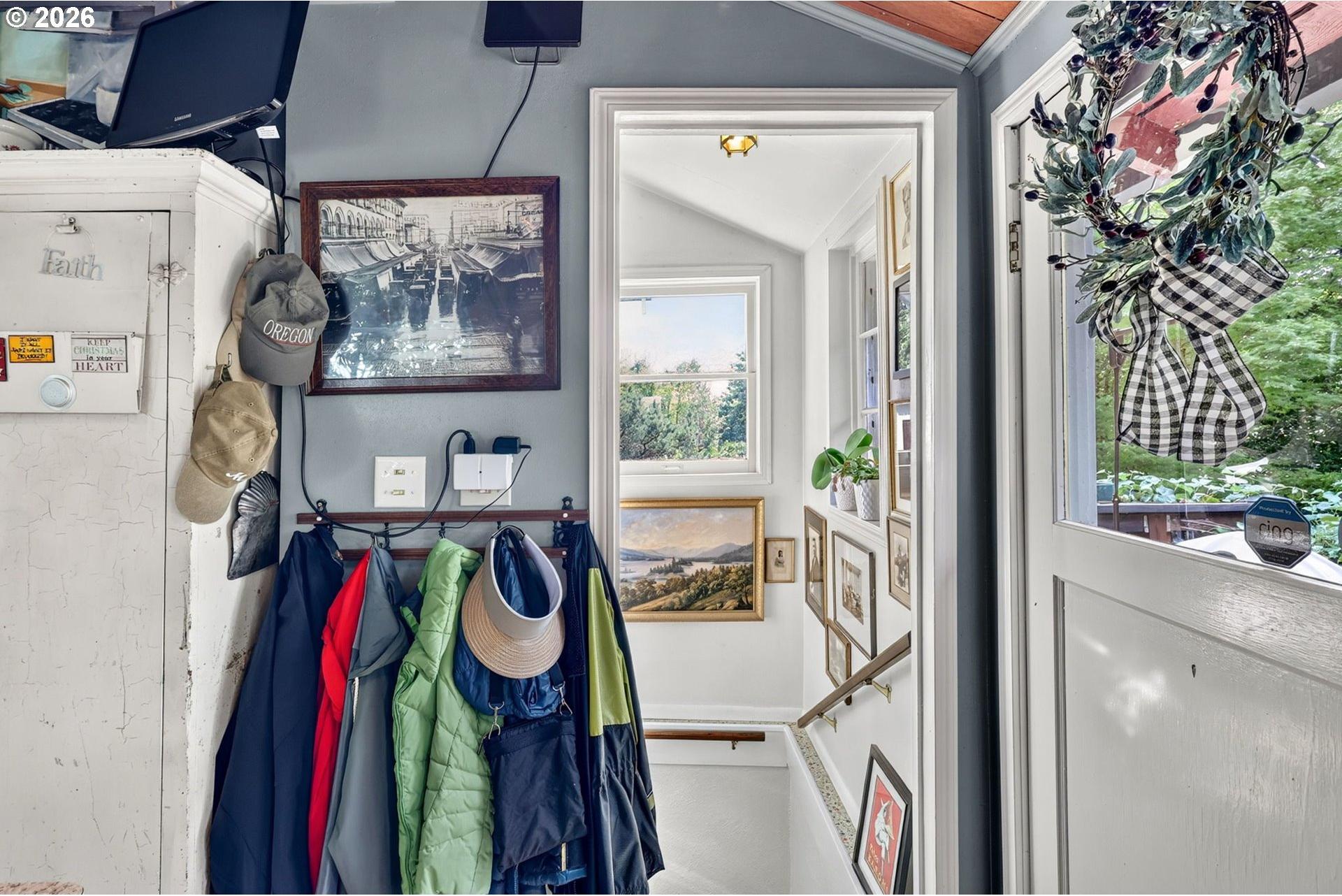 9225 Southwest Boones Ferry Road Portland, OR 97219 - Photo 24 of 48 Gallery Image 24