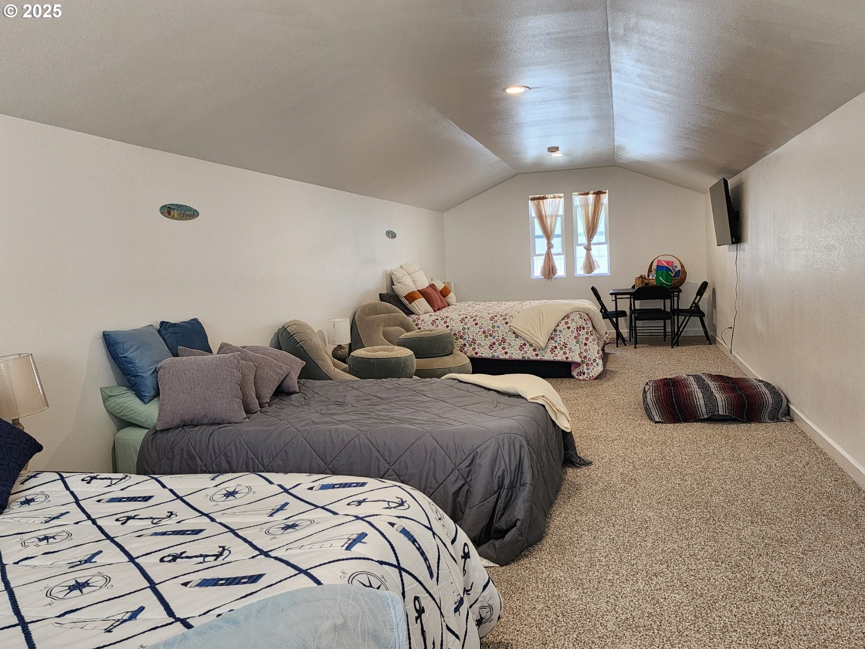 33050 Hillside Acres Road Gold Beach, OR 97444 - Photo 20 of 27 Family Room