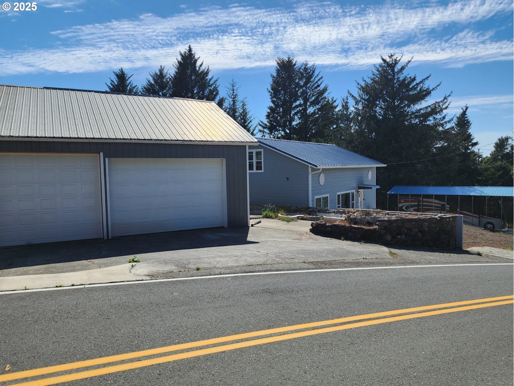 33050 Hillside Acres Road Gold Beach, OR 97444 - Photo 22 of 27