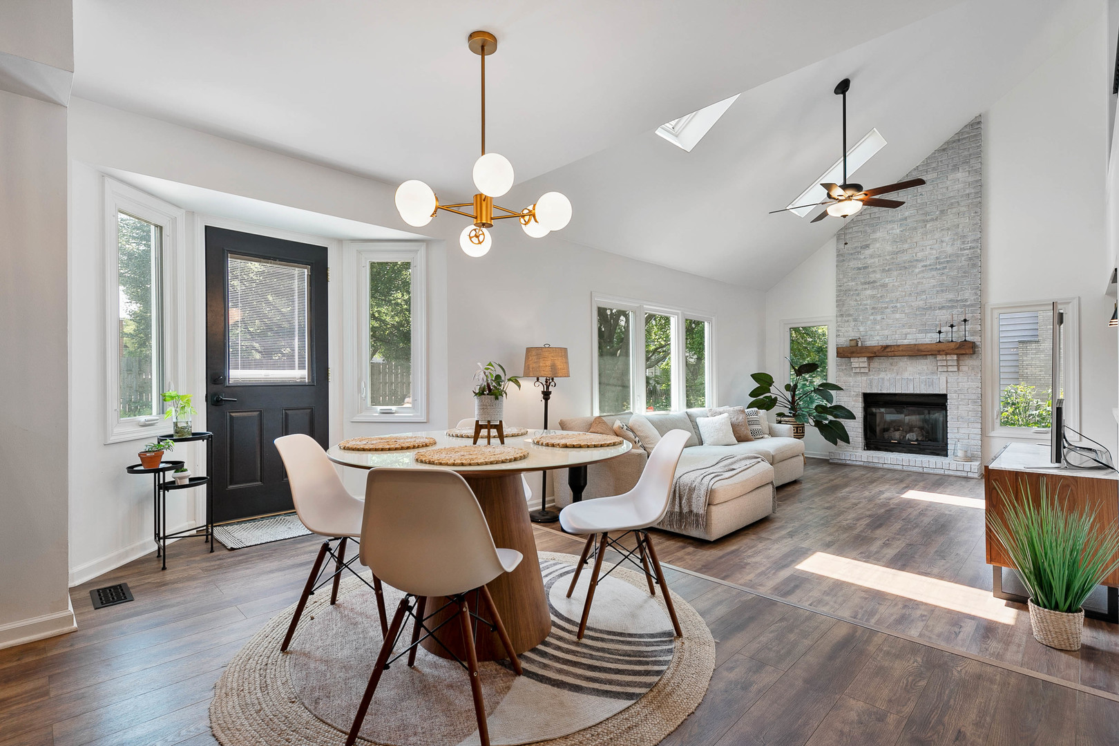 16 Redstart Road Naperville, IL 60565 - Photo 11 of 23