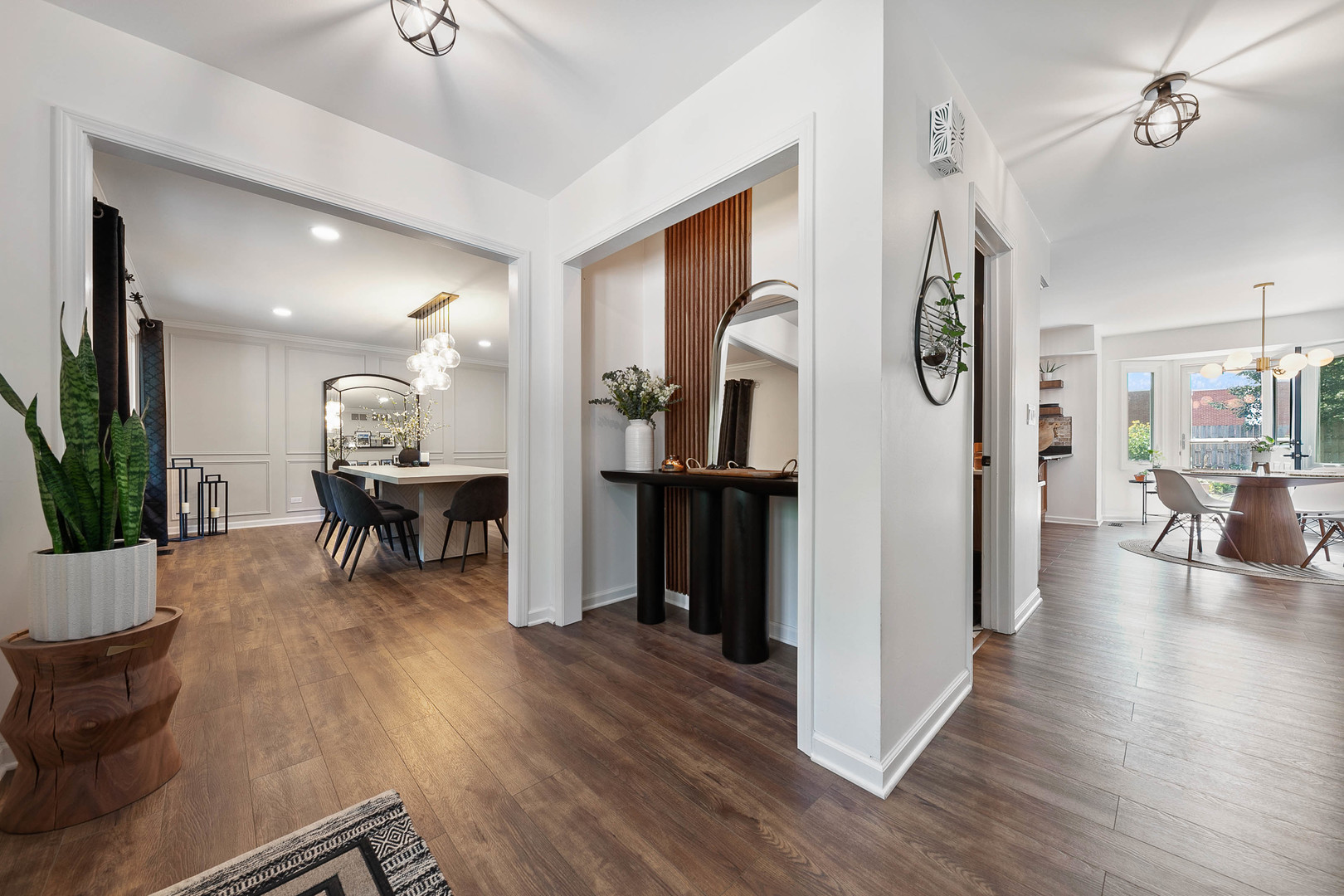 16 Redstart Road Naperville, IL 60565 - Photo 2 of 23