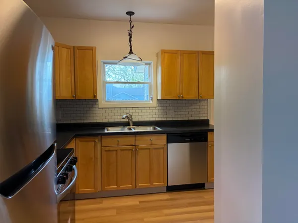 $214,900 | 401 East Prairie Street, Vicksburg, MI 49097